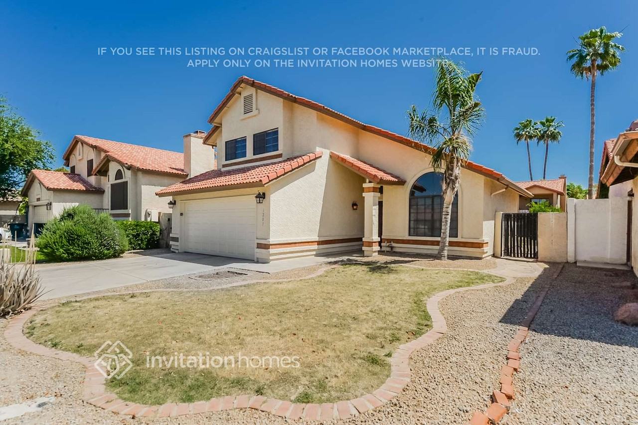 1207 West Riviera Drive - Photo 2 of 15