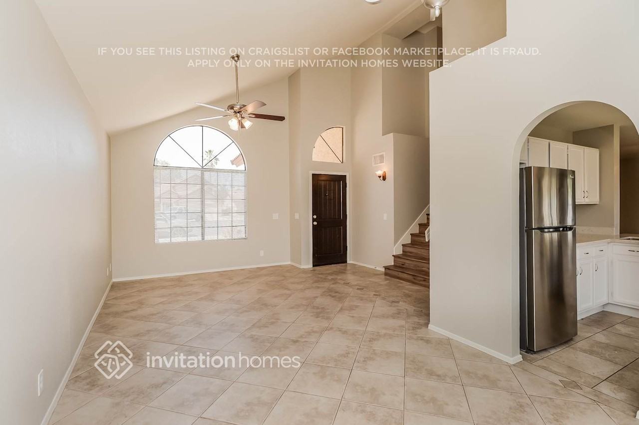 1207 West Riviera Drive - Photo 3 of 15