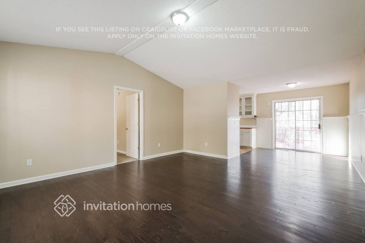 6312 Bent Oaks Ct - Photo 5 of 18