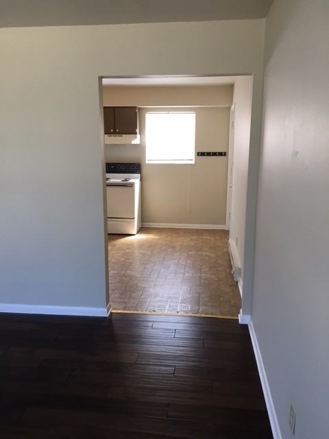 320 E Canedy Street - Photo 3 of 15
