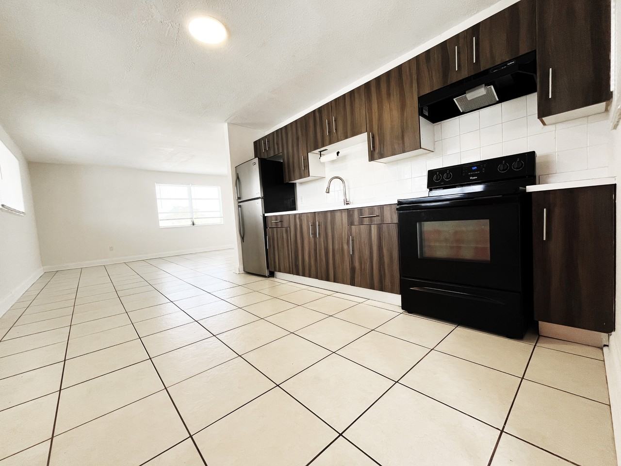 1610 North 25th Street - Photo 2 of 21