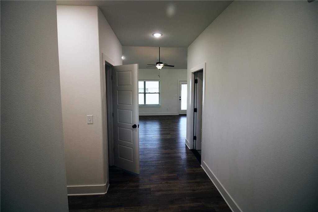 851 Petit Jean Street - Photo 5 of 27