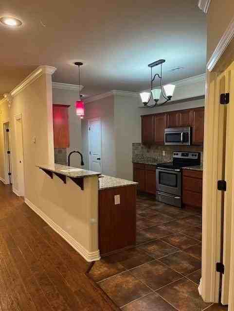 117 Carrington Avenue - Photo 3 of 25