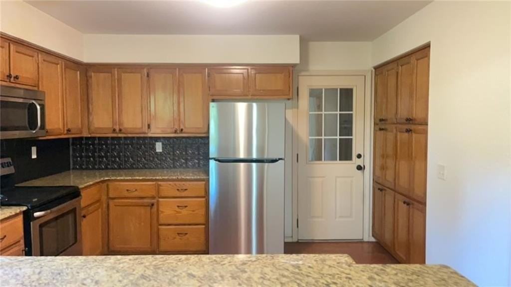 10 Evans Ln - Photo 5 of 14