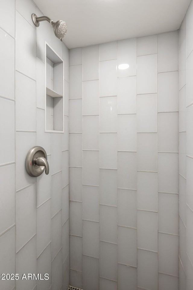 6936 E 3rd St - Photo 7 of 21