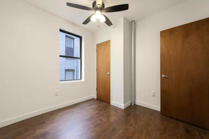 3415 Broadway - Photo 4 of 7