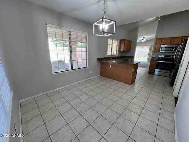 10419 N 58th Dr - Photo 7 of 37