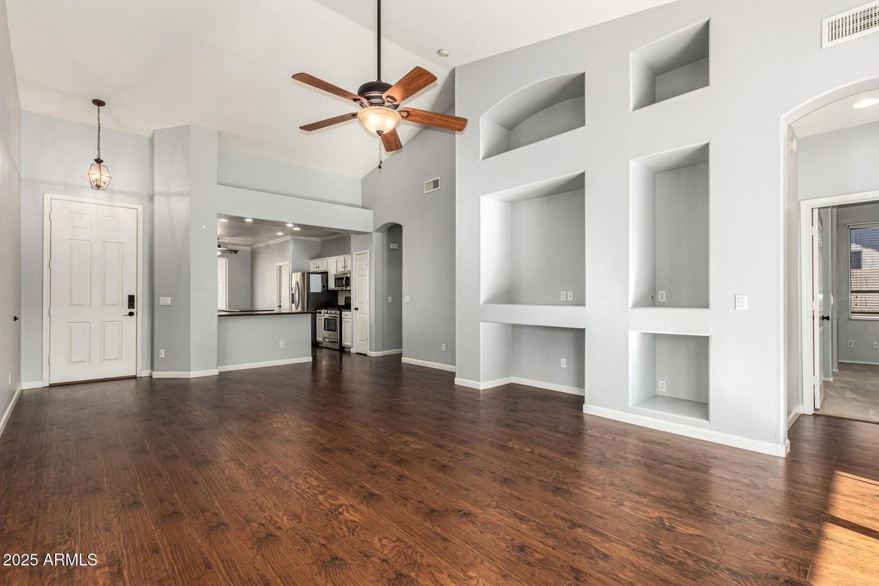 1325 W Musket Way - Photo 5 of 28