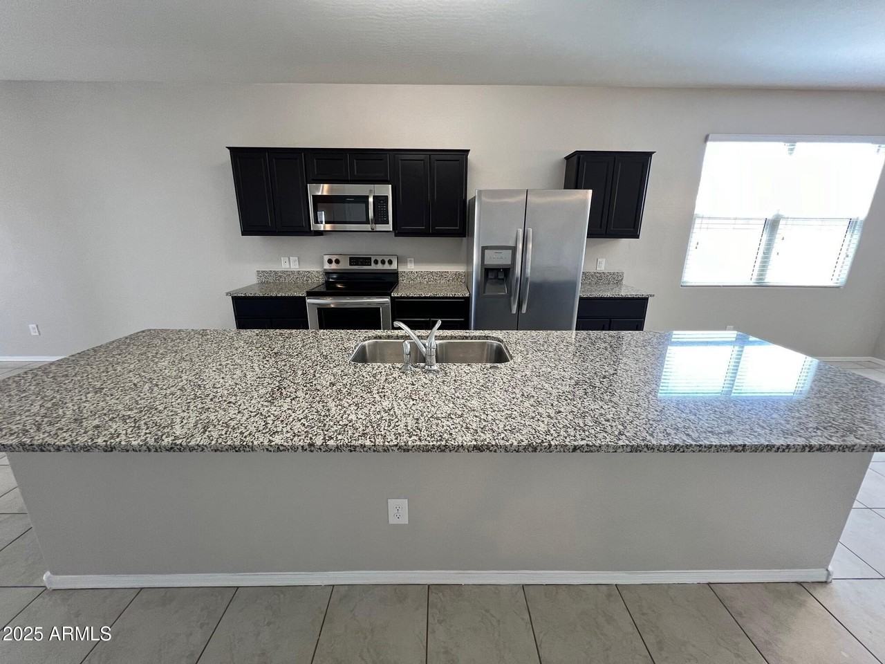 28945 North Amber Way - Photo 7 of 41