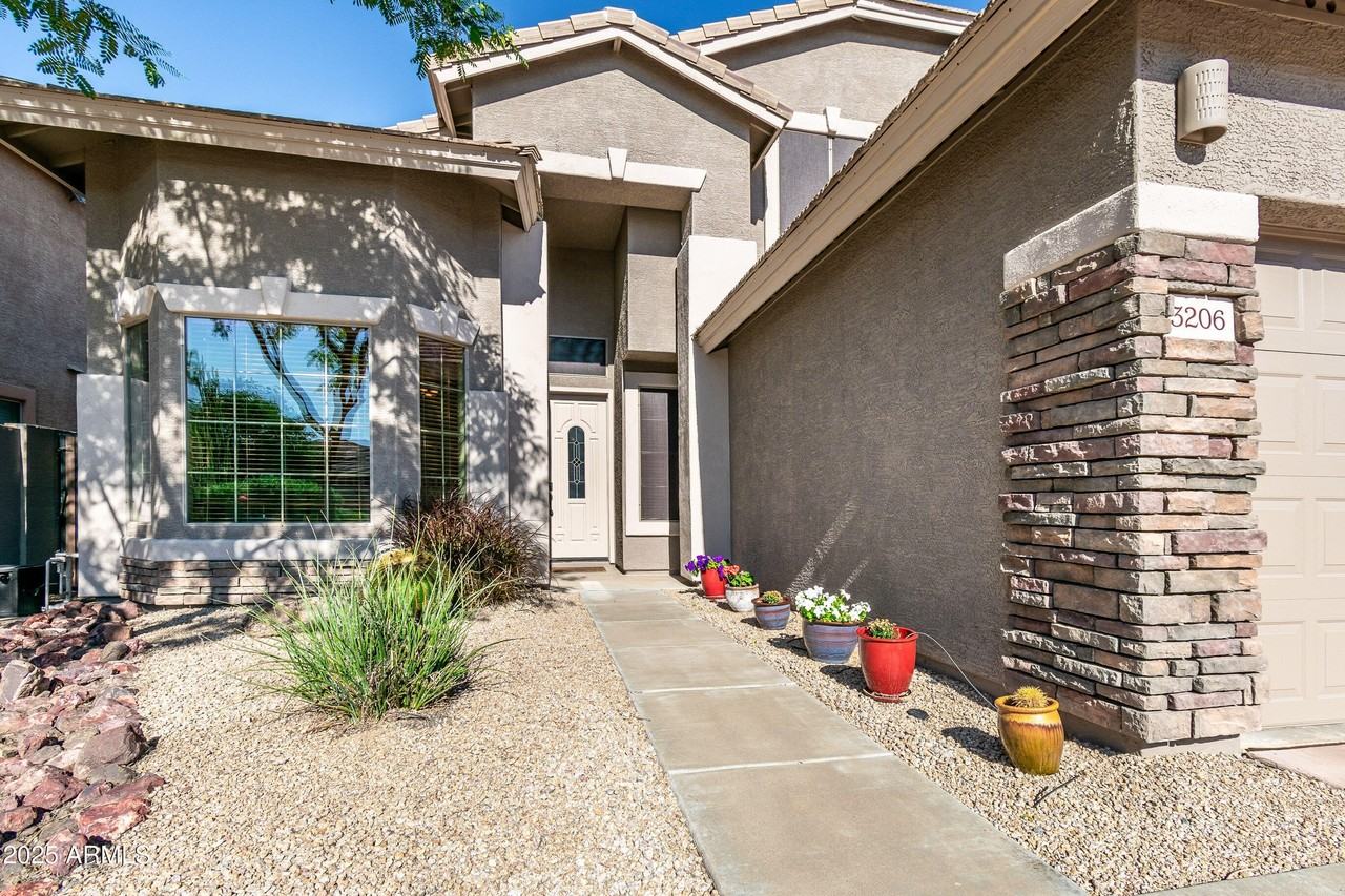 3206 Espartero Way - Photo 2 of 26