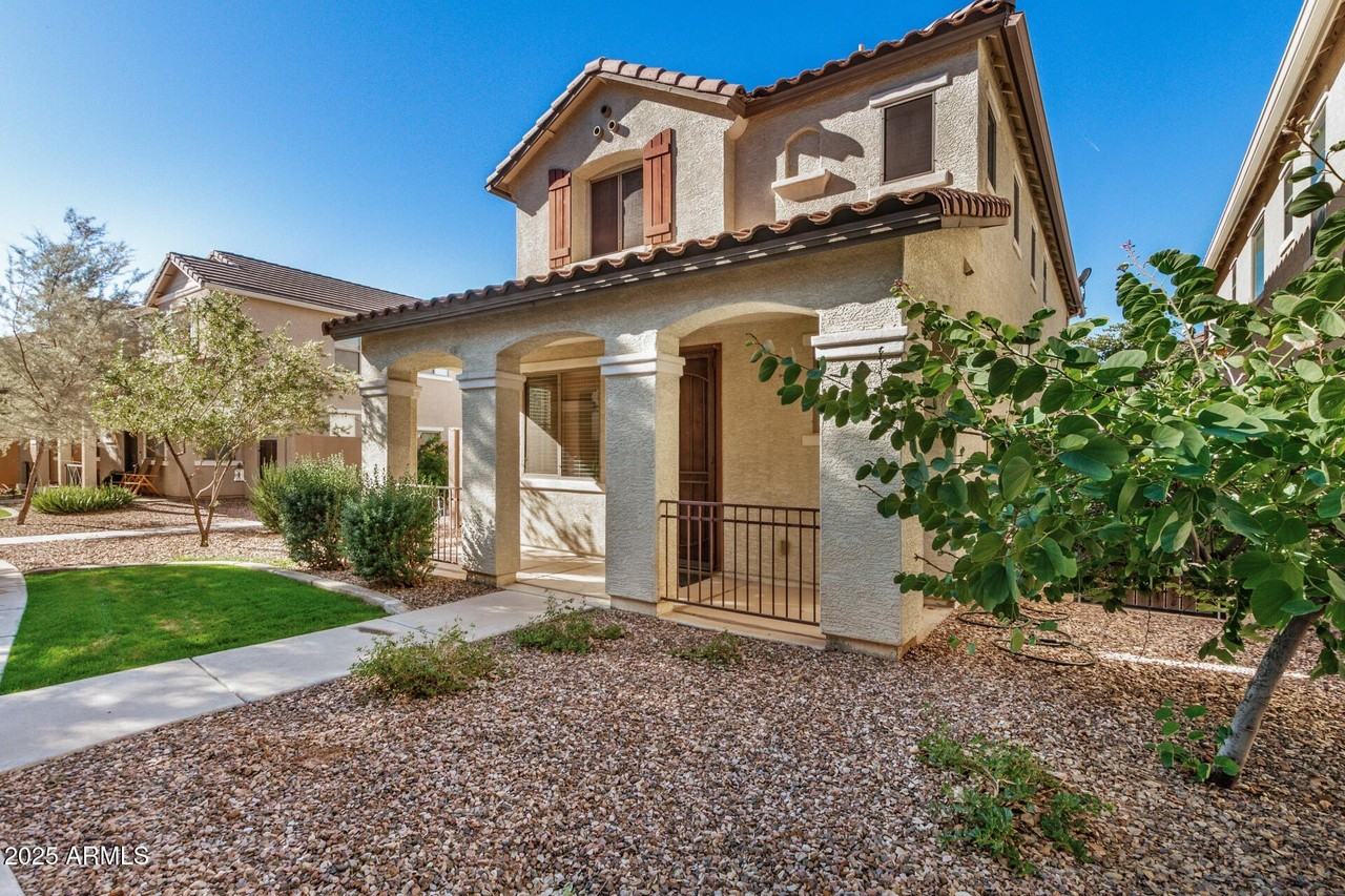 1705 Joseph Way - Photo 2 of 24