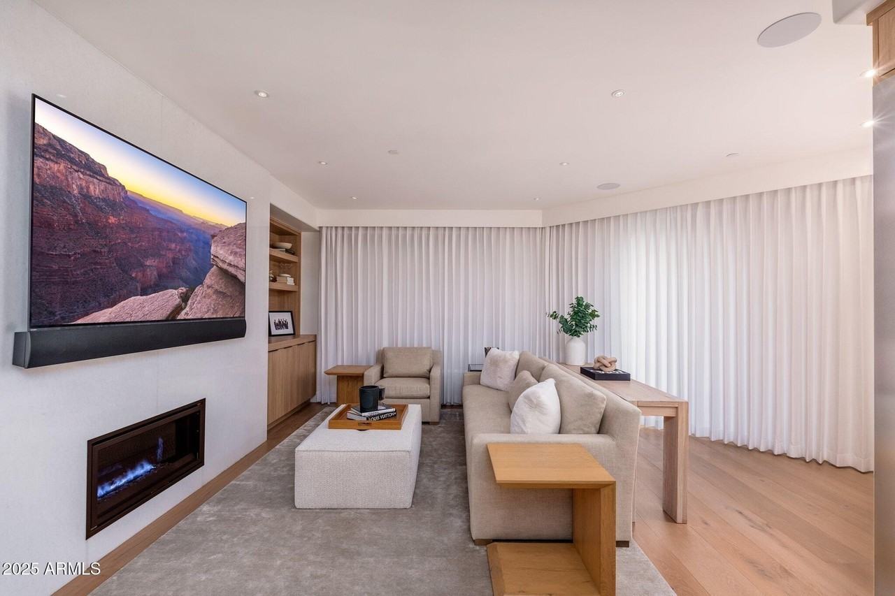 7175 East Camelback Road #109 - Photo 4 of 39