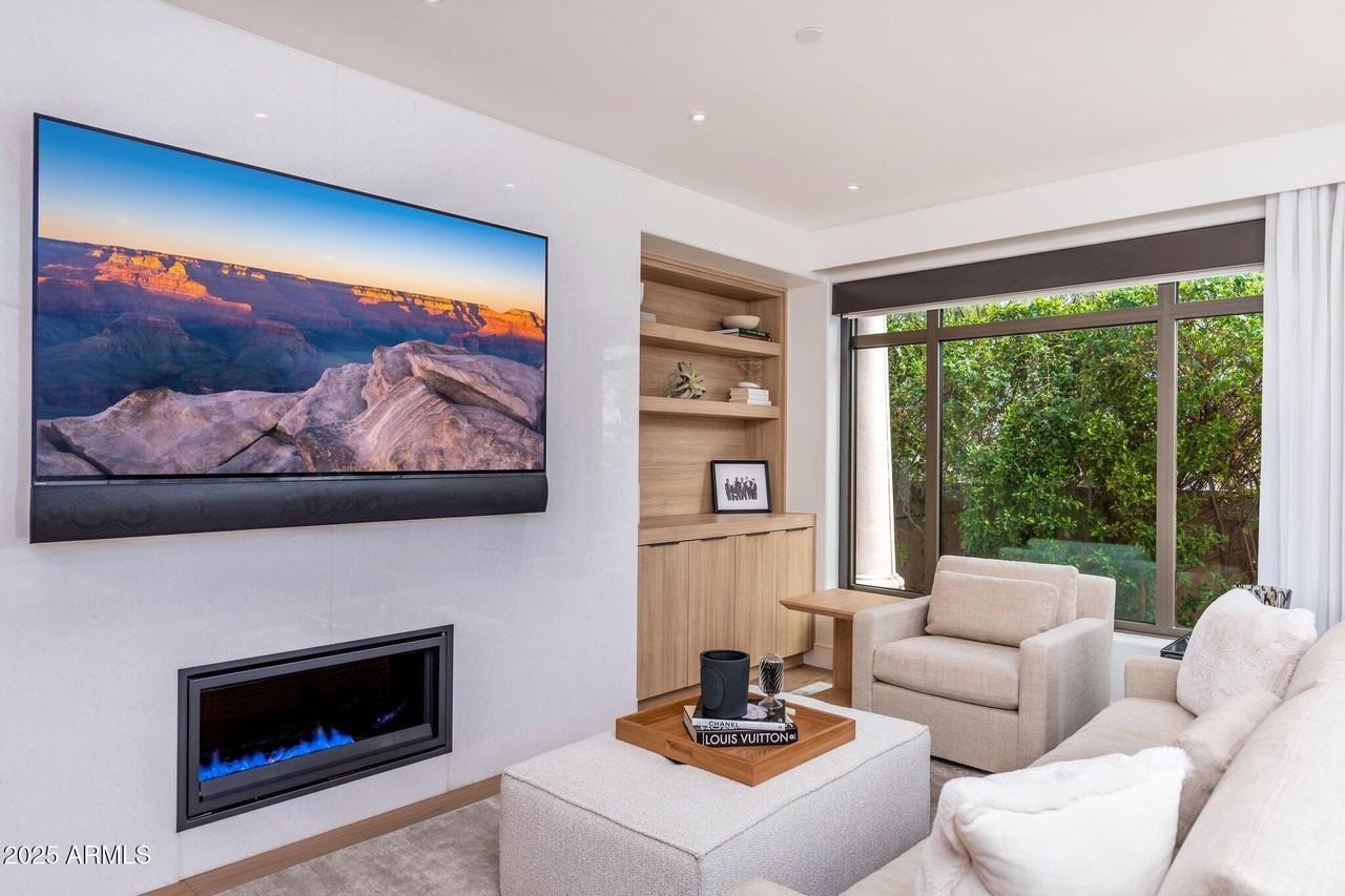 7175 East Camelback Road #109 - Photo 5 of 39