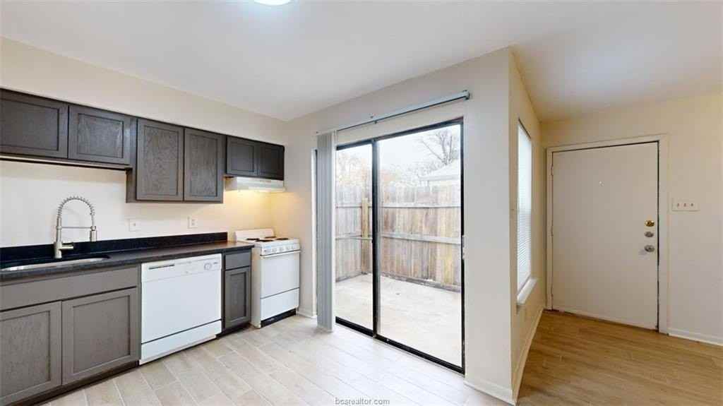 725 Peppertree Drive #25 - Photo 7 of 19