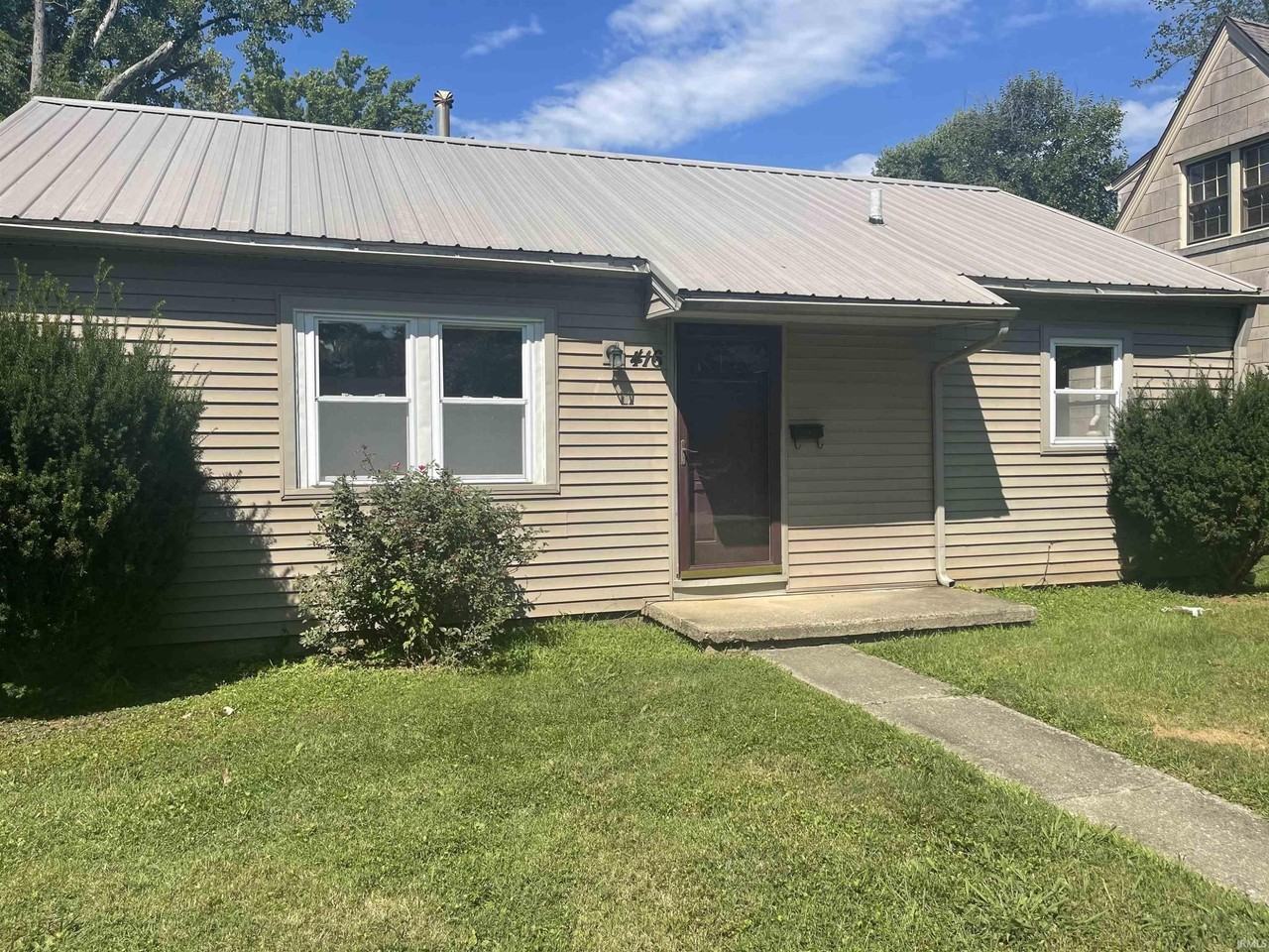 416 S Eastside Dr - Photo 3 of 20