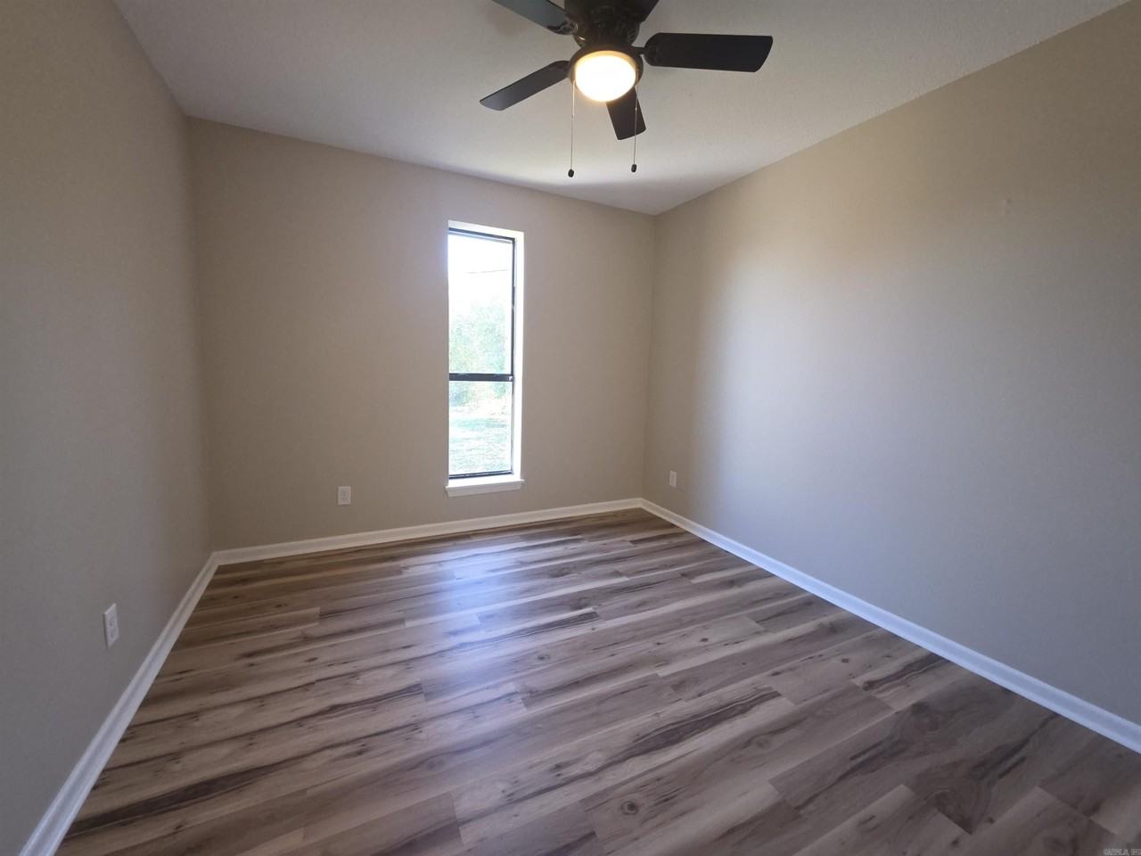 124 North Park Street - Photo 7 of 11