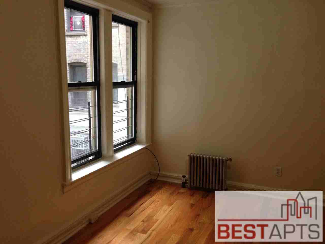 Nagle Ave & Sickles St #2j