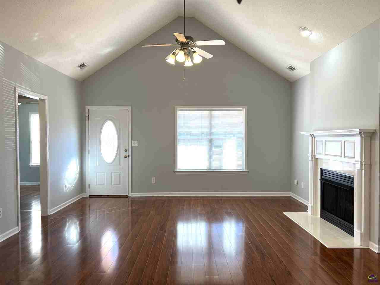 126 Cedarland Drive - Photo 5 of 33