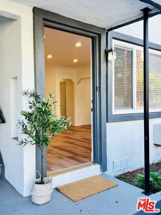 600 East Chevy Chase Drive #G - Photo 5 of 22