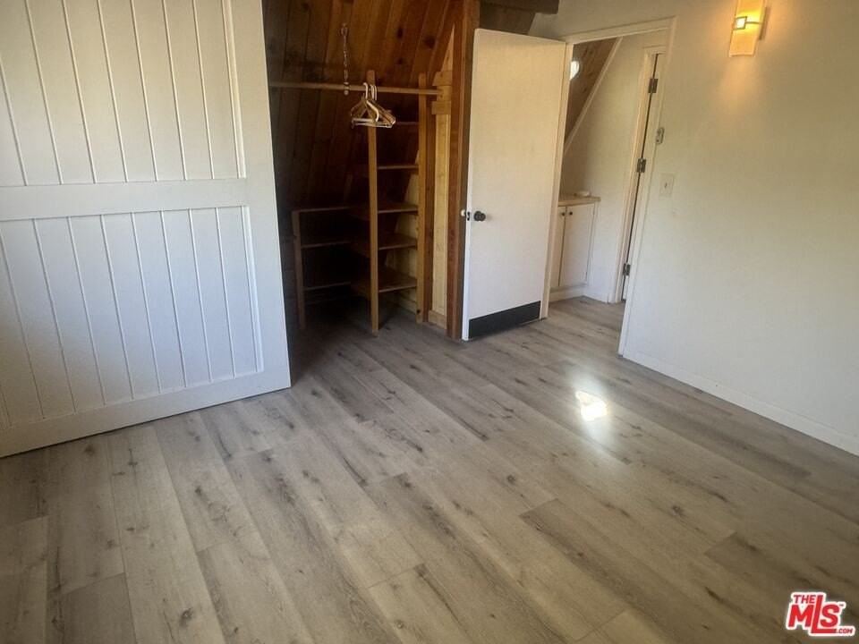 672 Holmes Lane - Photo 7 of 17