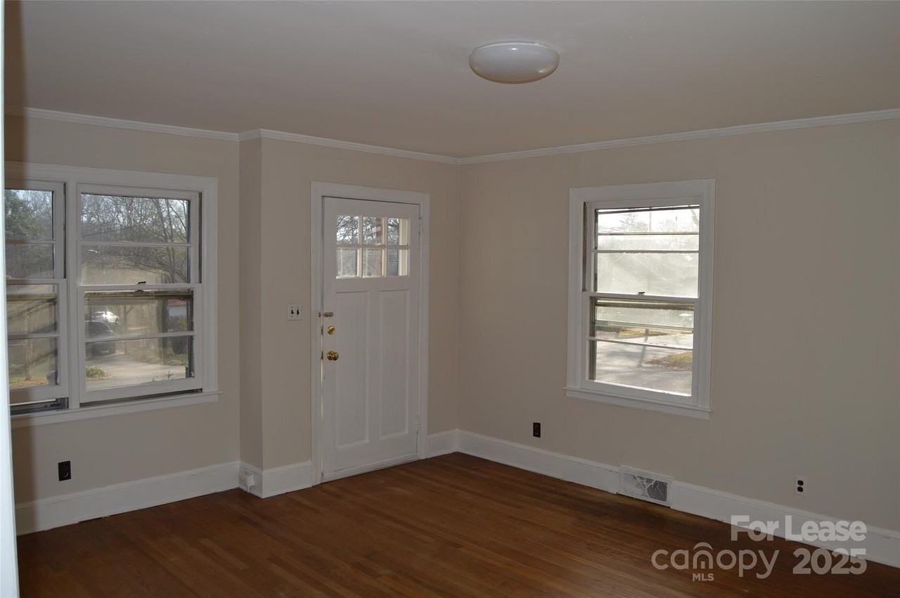 801 Wood Street - Photo 2 of 11