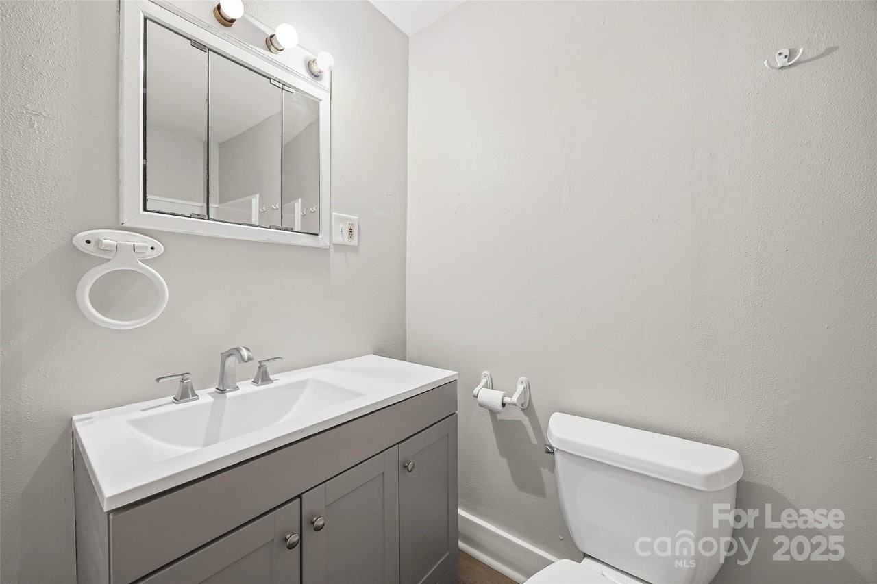 1127 West 5th Avenue - Photo 7 of 25
