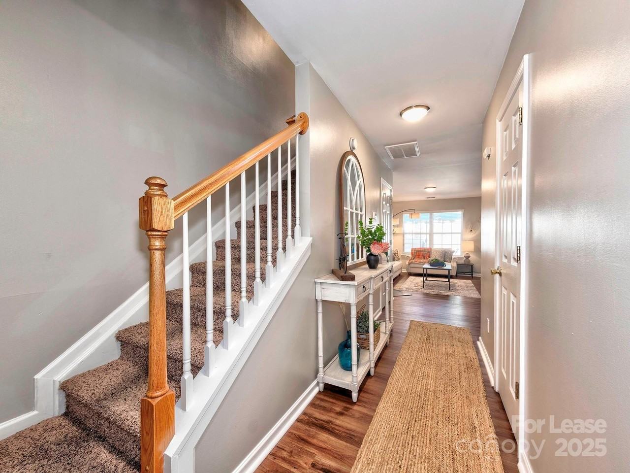 11316 Morgan Valley Ln - Photo 2 of 33