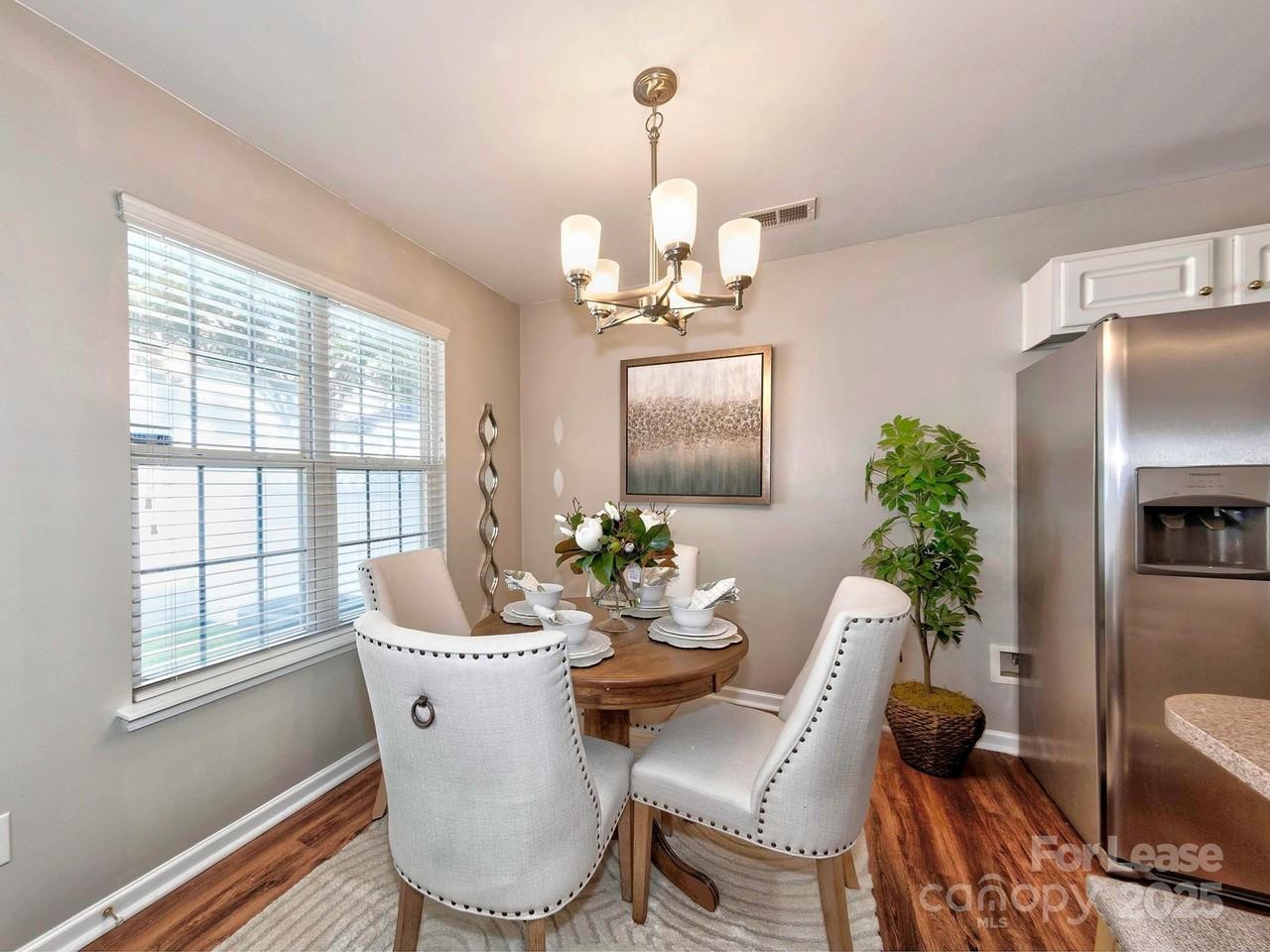 11316 Morgan Valley Ln - Photo 7 of 33