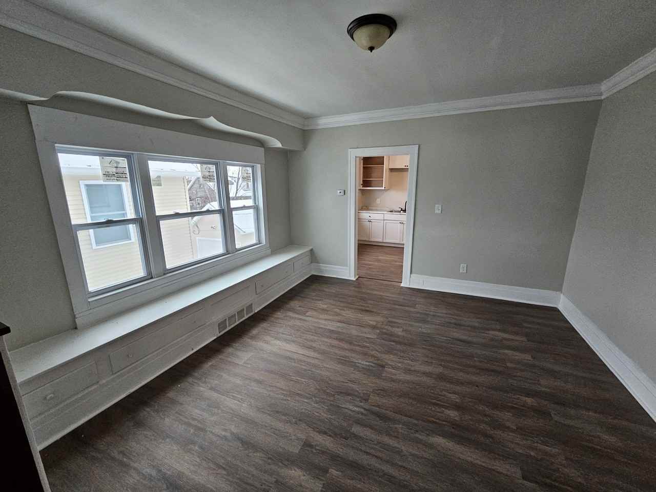 3378 E 134th St - Photo 6 of 29