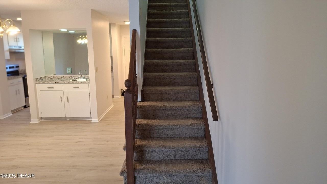 804 Deer Springs Rd - Photo 7 of 50