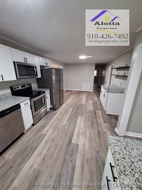 2207 Mcbain Drive - Photo 3 of 14