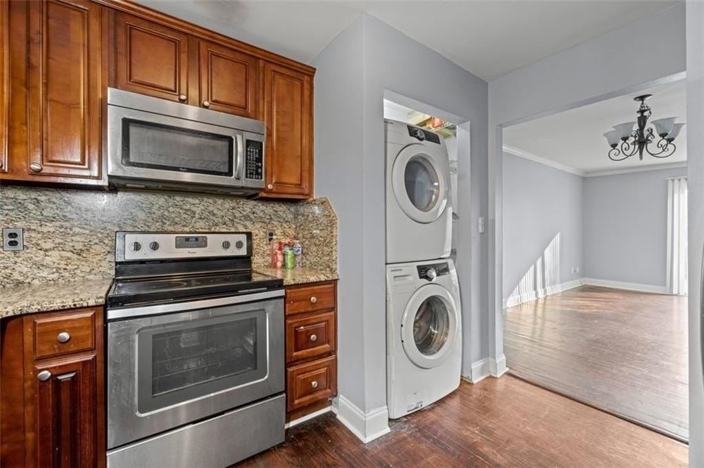 5667 Kingsport Drive Northeast - Photo 3 of 11