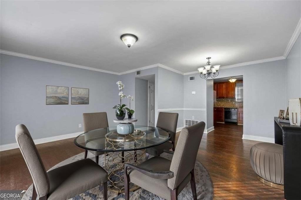 5667 Kingsport Drive Northeast - Photo 5 of 11