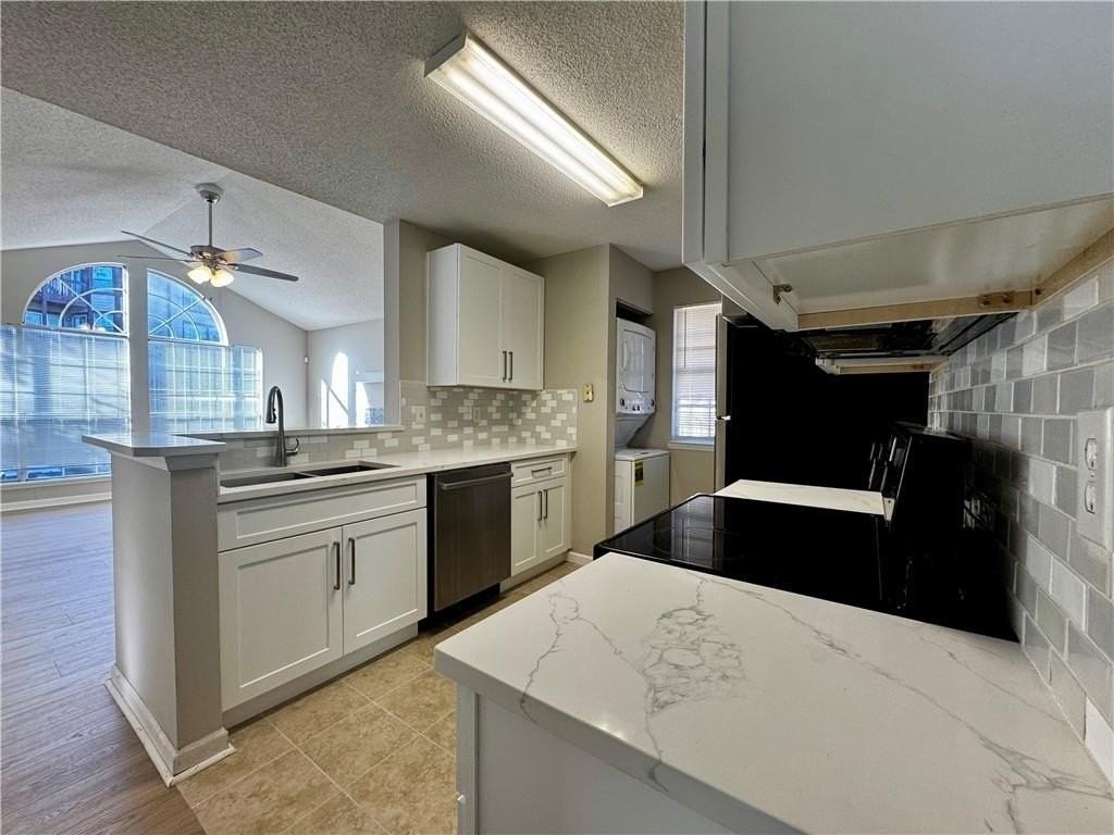 1107 Sandy Lane Drive - Photo 7 of 31