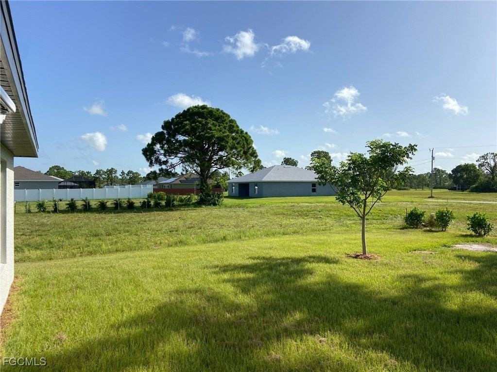 2837 Northwest 24th Avenue - Photo 5 of 24