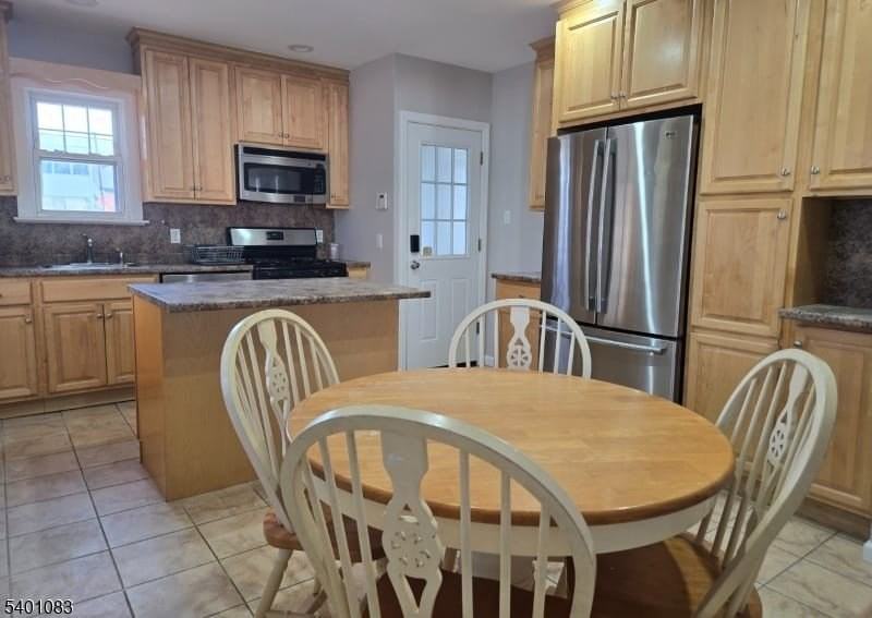 448 Riverview Drive - Photo 5 of 12