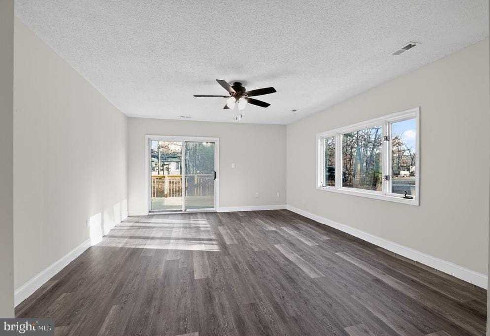 32 Rosewood Rd - Photo 7 of 15