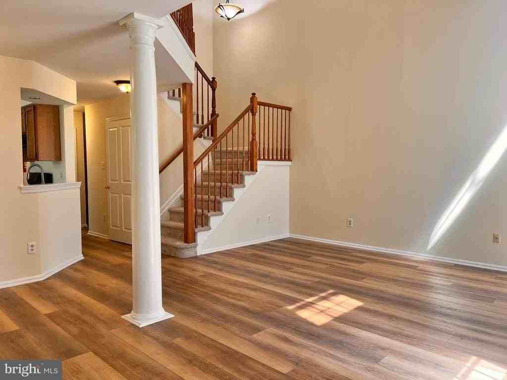 13 Benjamin Rush Lane - Photo 5 of 21