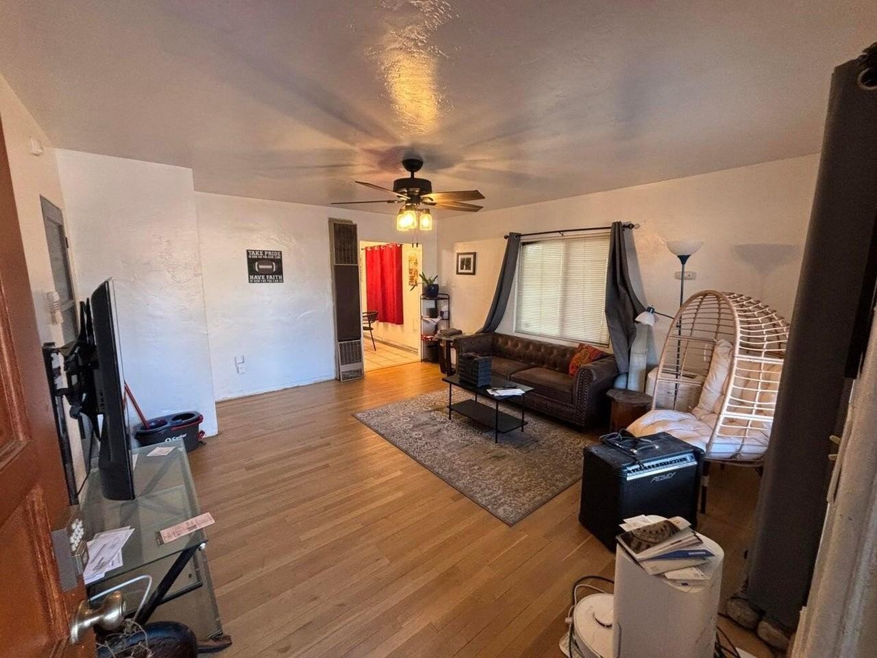 825 Palomas Drive Southeast - Photo 2 of 9