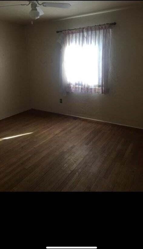 825 Palomas Drive Southeast - Photo 7 of 9