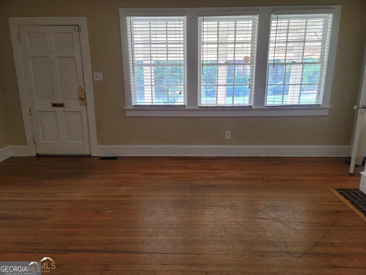 156 Florida Avenue - Photo 3 of 19