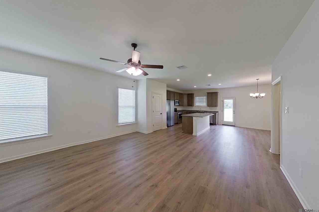 107 Teddy Lane - Photo 2 of 16