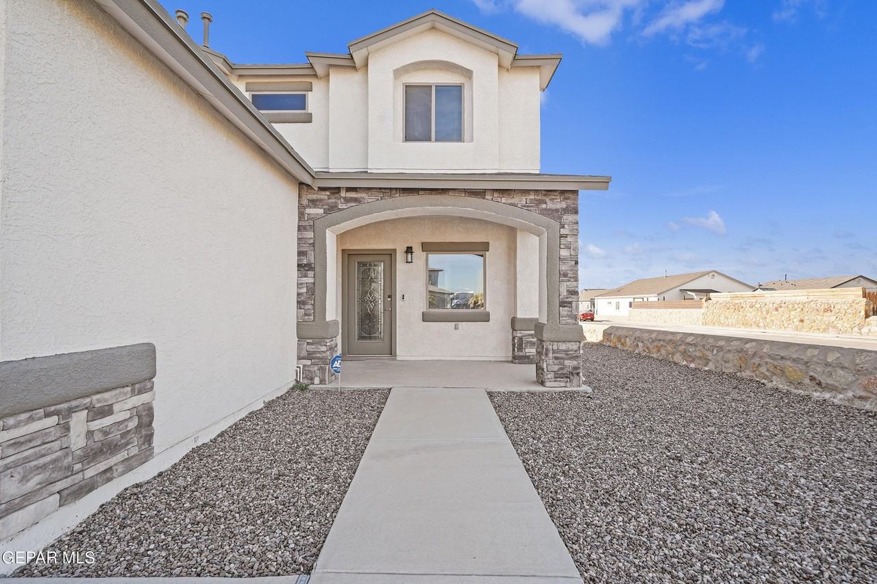 13900 Villa Vista Ave - Photo 4 of 32