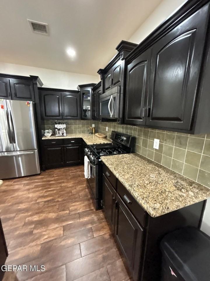 7349 Skyrocket Drive - Photo 7 of 50