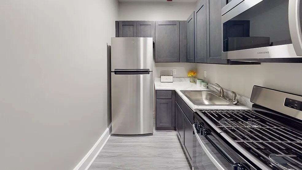 Grand Court Apartments - Photo 2 of 5