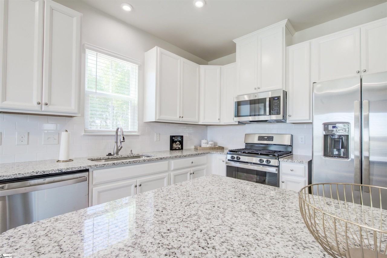 120 Carlow Court - Photo 7 of 21