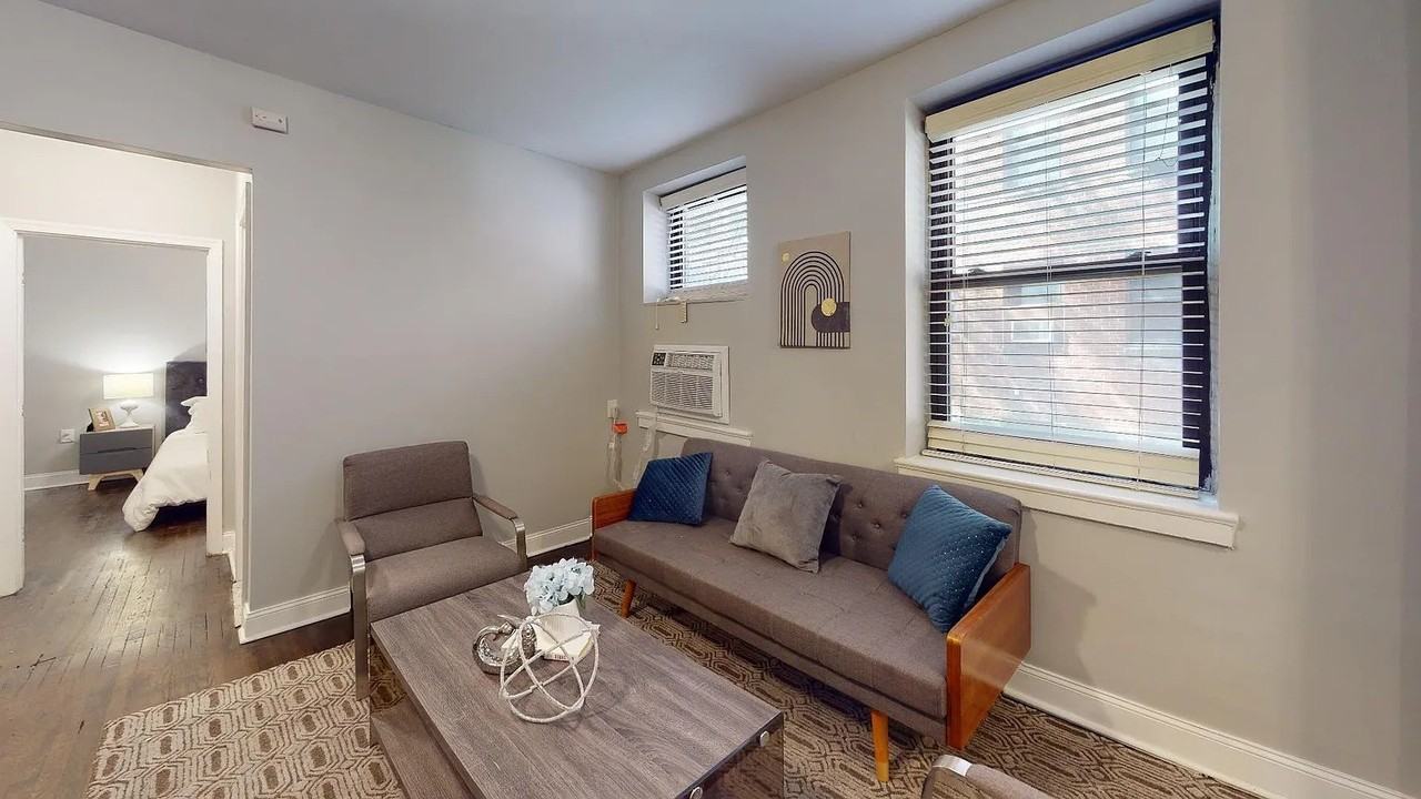 Lennox Apartments - Photo 4 of 11