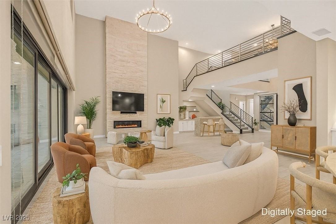 65 Garibaldi Way - Photo 5 of 50