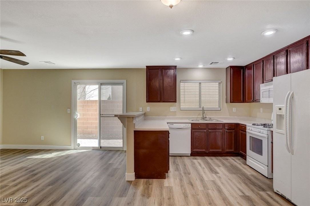 5045 Aesop Avenue - Photo 7 of 34