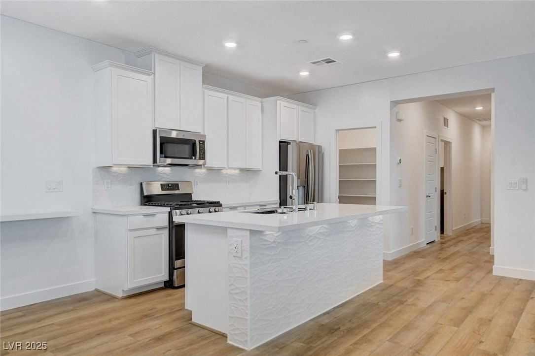 237 Callen Falls Ave #2025 - Photo 5 of 50